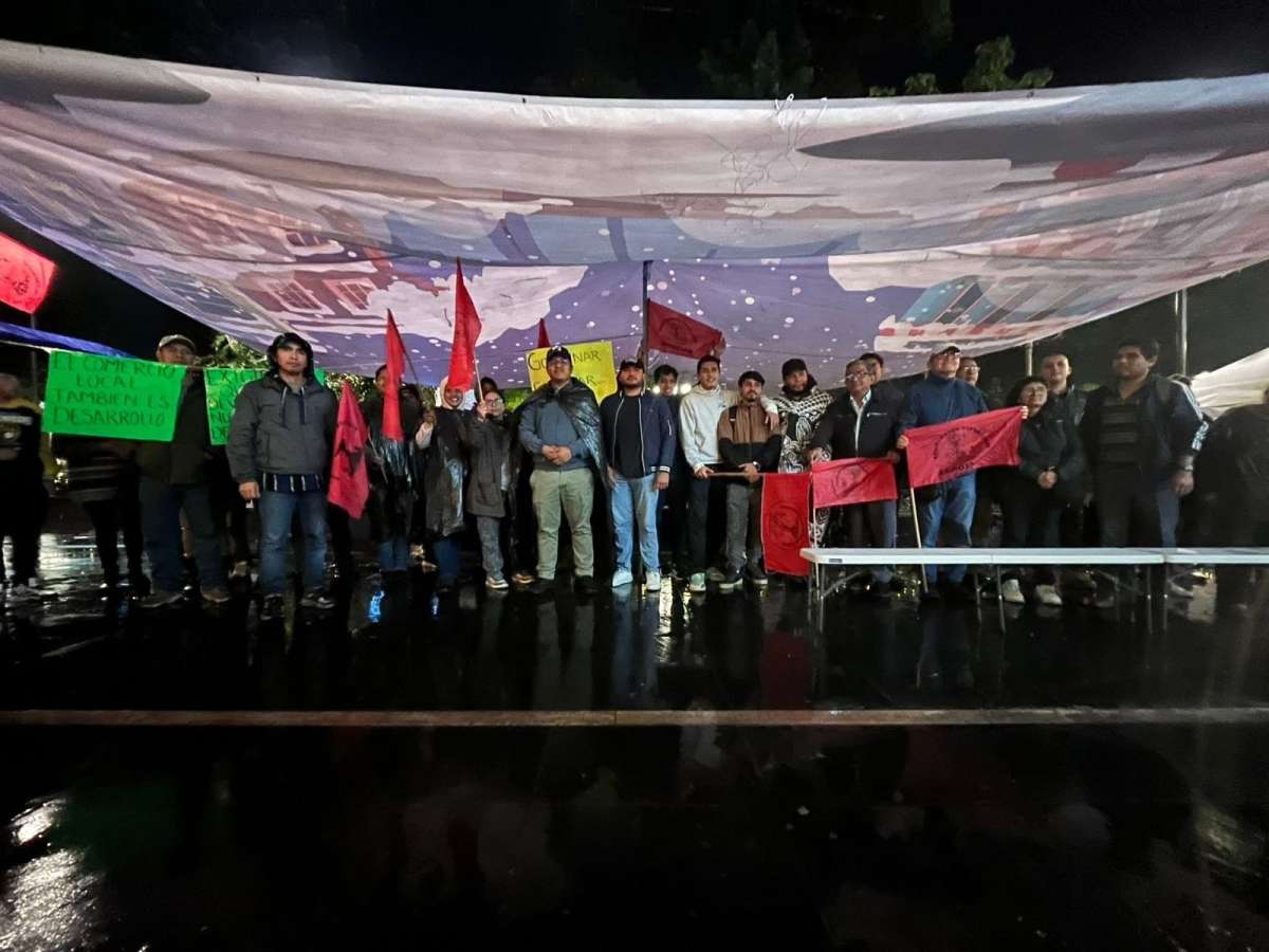 Autoridades municipales Coatepec no ofrecen alternativas de solución a comerciantes informales antorchistas