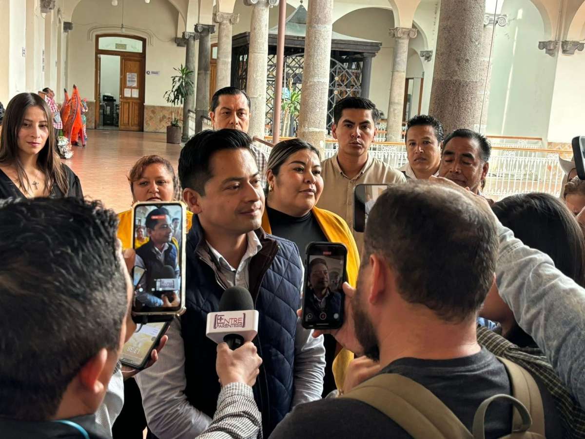 El gobierno entrante mantiene disposición al diálogo; no se han logrado acuerdos ante la negativa de representantes antorchistas