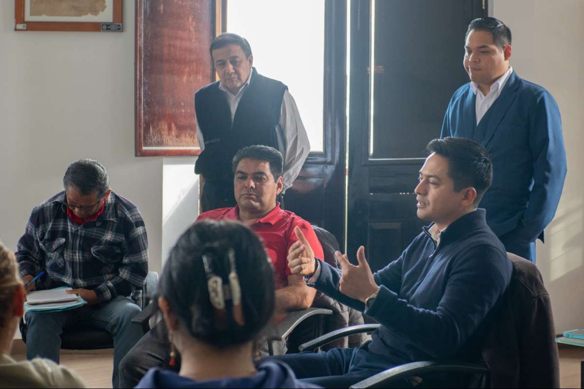 Gobierno 2026–2029 actúa con firmeza y diálogo para ordenar el ambulantaje en Coatepec