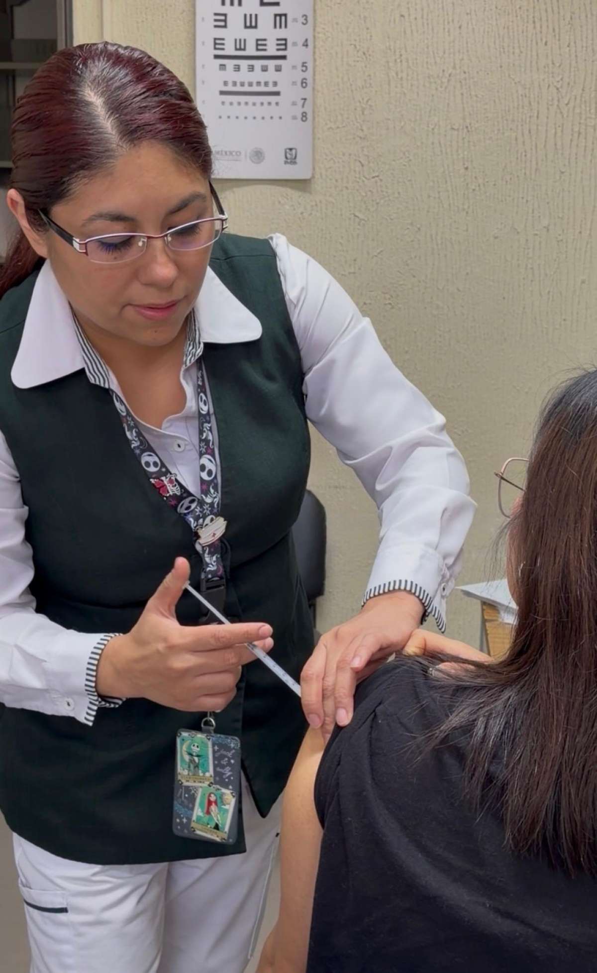 Vacunación, clave para prevenir enfermedades respiratorias durante el invierno: IMSS Veracruz Norte