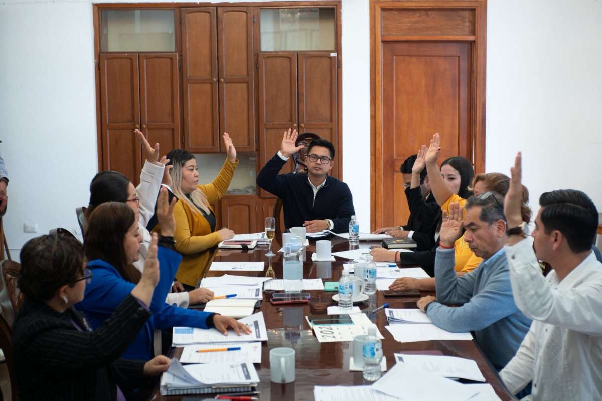 COATEPEC INTEGRA SUS 30 COMISIONES MUNICIPALES