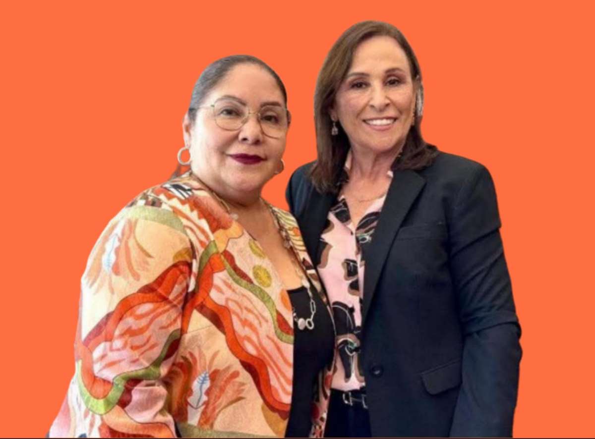 Rocío Nahle atenta a lo que acontece en la comunidad educativa.