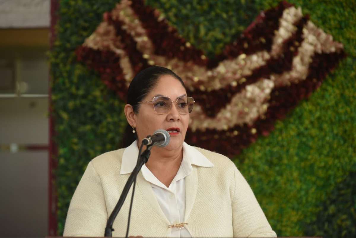 Más de 650 docentes veracruzanos aspiran a la Medalla Maestro Altamirano   