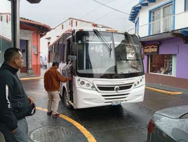 Incrementan el pasaje transportistas del servicio urbano de Xalapa, oficialmente no se ha informado de este aumento