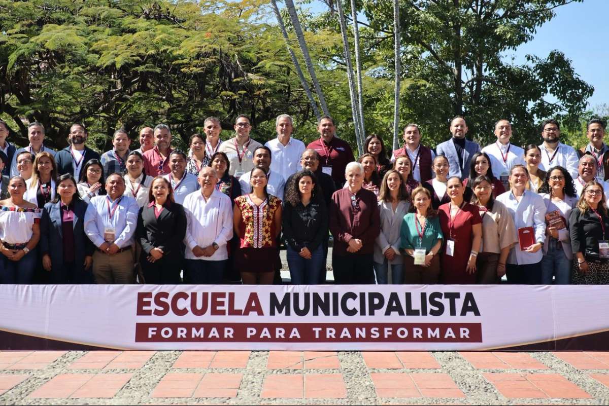 Dirigentas nacionales de Morena, Luisa María Alcalde y Carolina Rangel, arrancan Escuela Municipalista en Oaxtepec, Morelos.