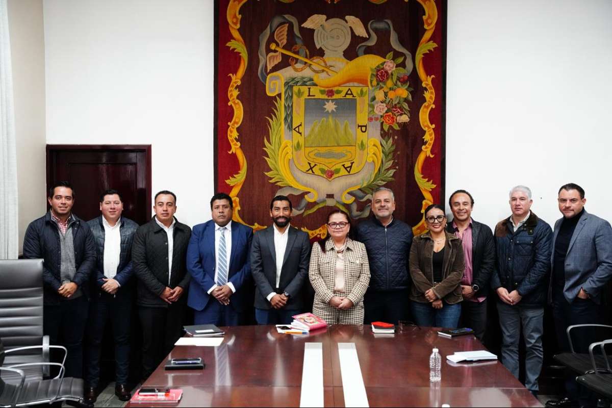 Autoridades municipales recibieron al titular del IVD; fortalecerán la reactivación de espacios deportivos