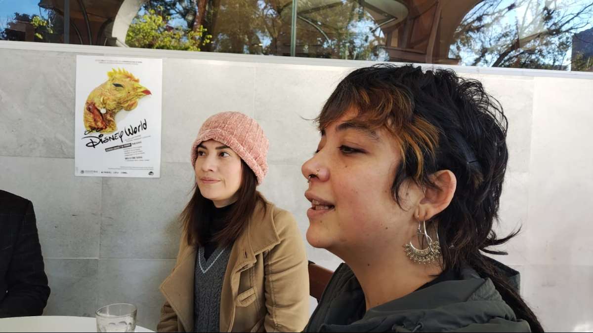 Con la obra Esto es Disney World, se busca retratar la violencia que enfrenta la sociedad actual en sus diferentes formas