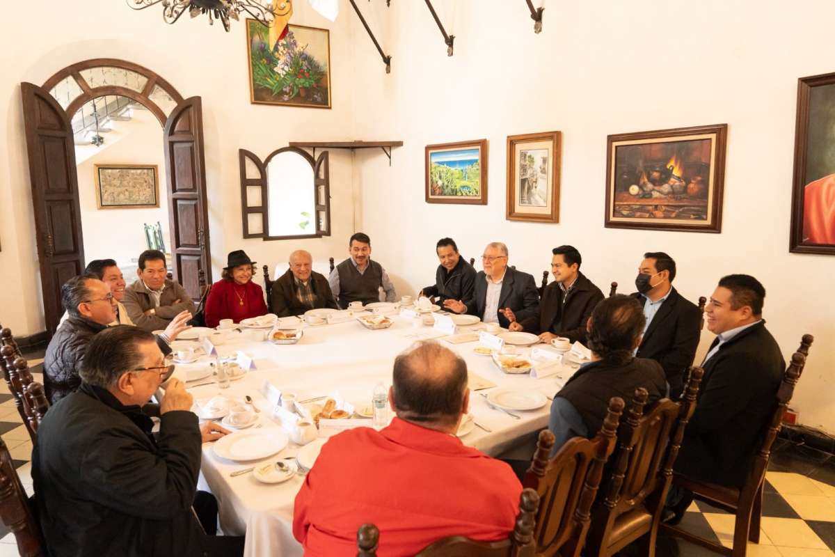 Coordinación con notarios agilizará trámites en Coatepec   