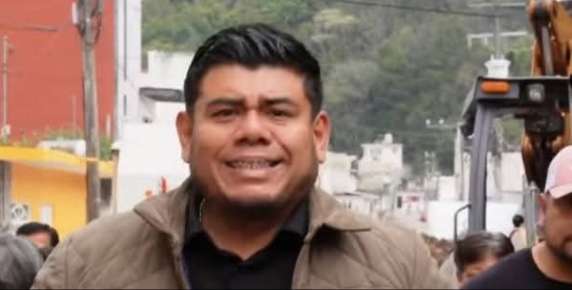 DENUNCIA ROBERTO MARCELO RETRASO EN OBRA PÚBLICA QUE AFECTA SERVICIOS Y MOVILIDAD EN JILOTEPEC