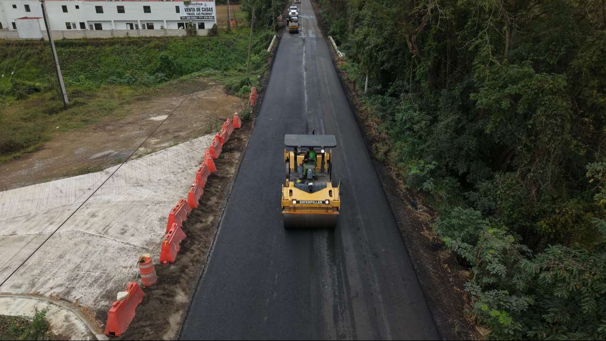 Modernización de vías estatales mejora conectividad y dinamiza economía regional: Rocío Nahle   