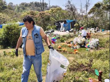 Se realizaron acciones de limpieza en panteones para evitar la propagación del mosco transmisor de dengue