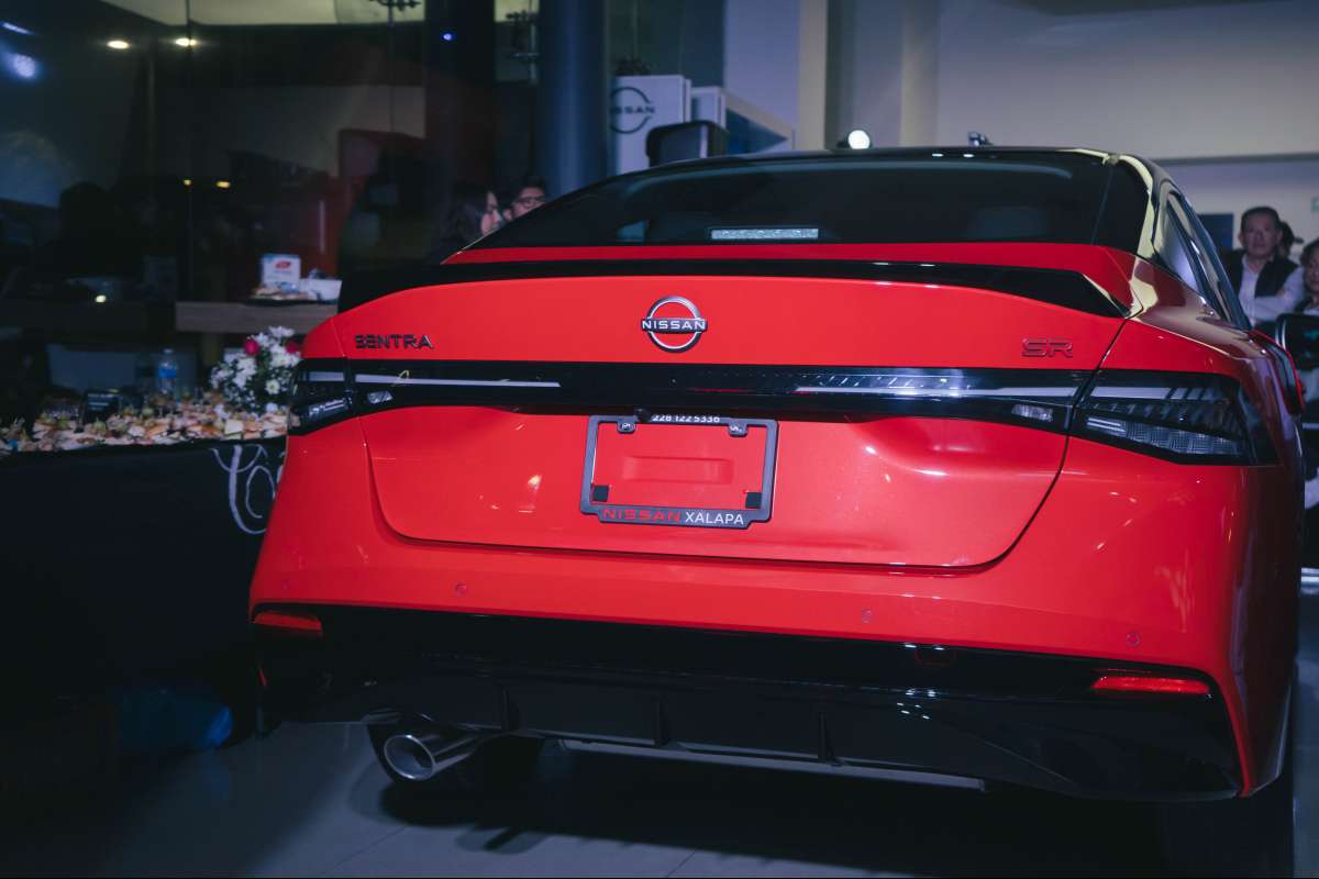 “La Noche de los Sedanes”: Nissan Xalapa presenta los nuevos Versa y Sentra 2026