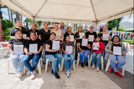 DIF de Camerino Z. Mendoza fortalece la capacitación para el autoempleo