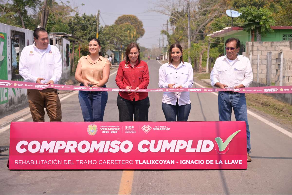 Rocío Nahle responde a demanda histórica y rehabilita carreteras en la Mixtequilla y Tlalixcoyan   