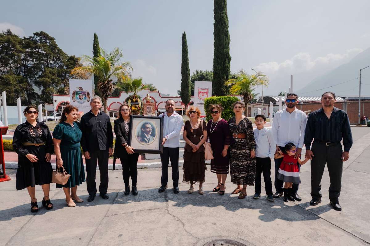 Conmemoran el 113 aniversario luctuoso del General Camerino Z. Mendoza