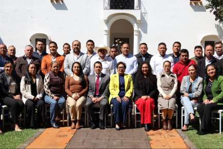 Participa Alcalde de Camerino Z. Mendoza en jornadas de capacitación del ORFIS en Orizaba