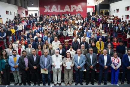 Xalapa, primer municipio de Veracruz en firmar Acuerdo Nacional por la Economía Circular