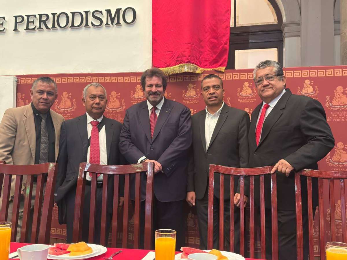 PREMIOS NACIONALES E INTERNACIONALES A DESTACADOS PERIODISTAS