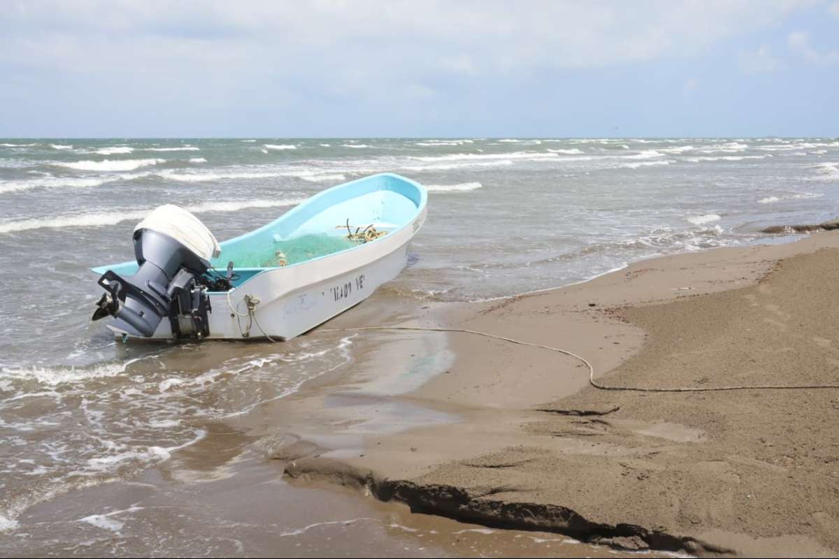 Politizan presencia de hidrocarburos en las playas de Veracruz señalan pescadores