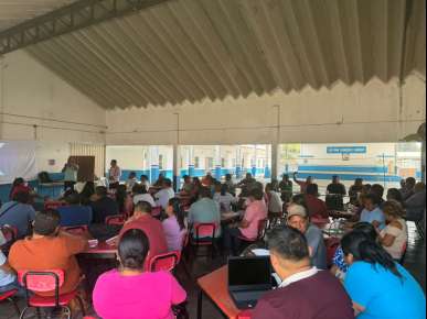 Participan docentes en capacitación para reforzar la lectura y escritura chinanteca   