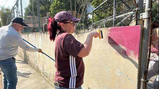 Daniela Griego, al frente del Tequio dominical; también realizó recorrido en la colonia Mártires de Chicago