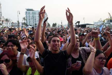 Martin Garrix rompe récord en la Macroplaza con más de 130 mil asistentes en el Festival por la Paz   
