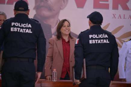 Gobernadora reconoce valor y trabajo humanitario de la Policía Veracruzana en contingencias   