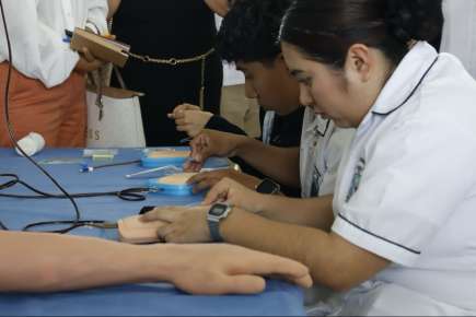 Valida Gobierno Federal actualización de plan de estudios de la Escuela de Enfermería de Coatepec   