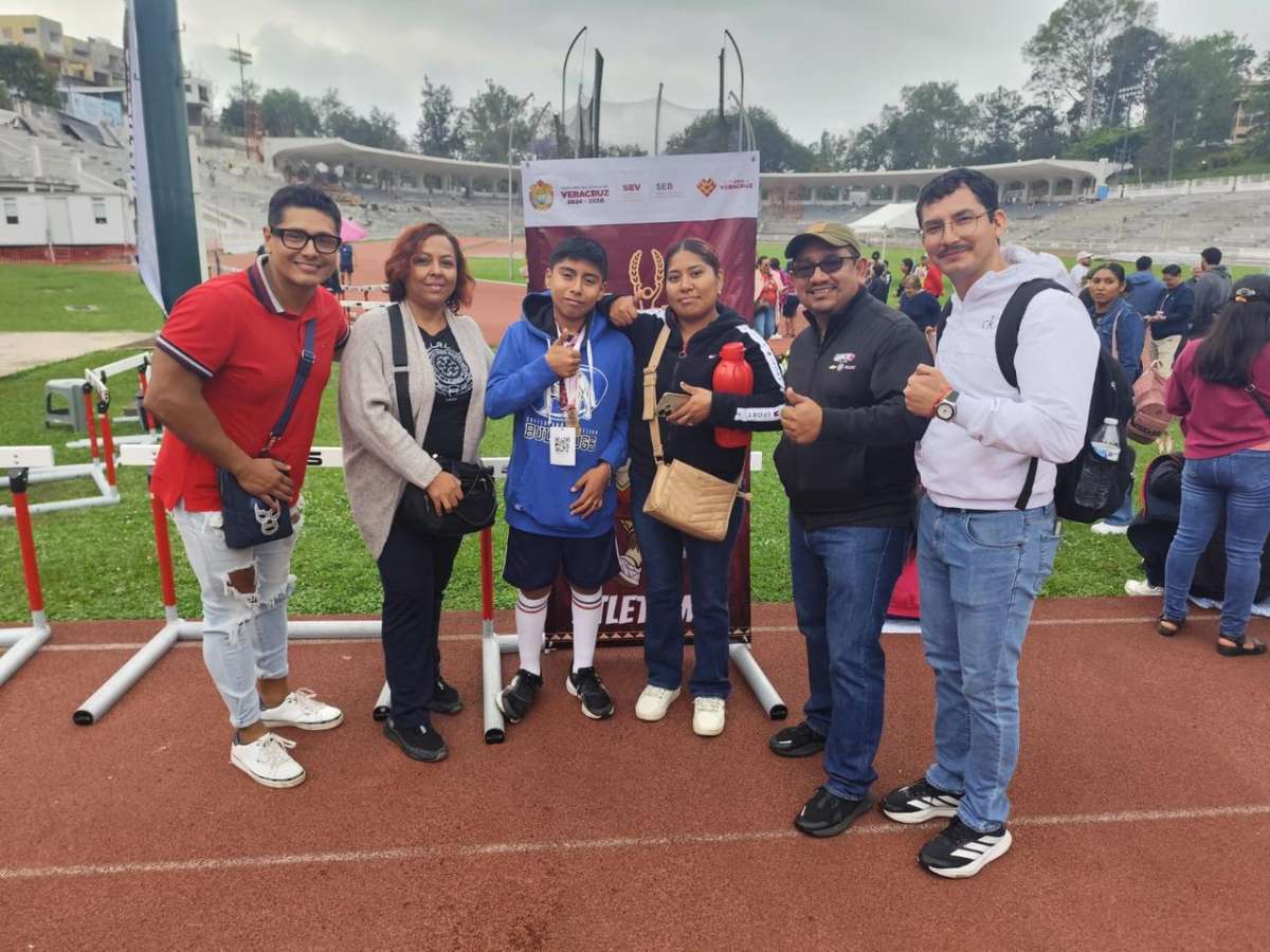 Ilan Nau Guerrero Hernández ganó el Segundo Lugar en los Juegos Deportivos Escolares.