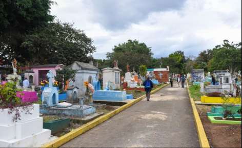 Para el ‘Día de la Madre’ prevén la llegada más de 10 mil visitantes a los panteones municipales de Xalapa
