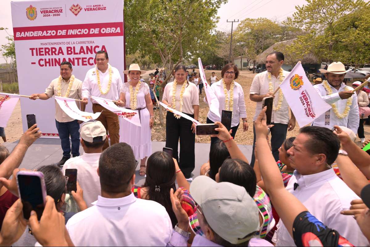 Los chinantecos también son veracruzanos: Rocío Nahle arranca obras carreteras en Tierra Blanca   
