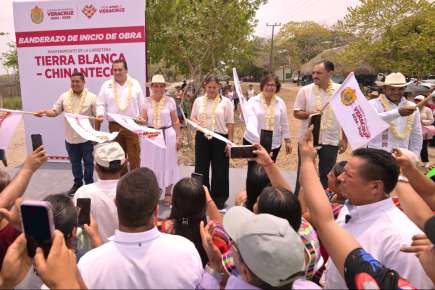 Los chinantecos también son veracruzanos: Rocío Nahle arranca obras carreteras en Tierra Blanca   