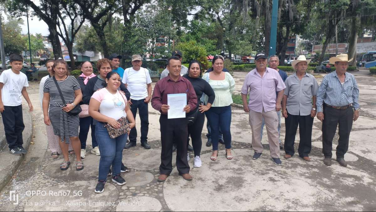 Gerente de la División Oriente de CFE se niega a sentarse en la mesa de negociaciones con representantes del Movimiento La Leyenda de Chucho El Roto