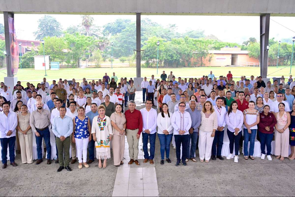 Llama Congreso a munícipes a actuar con transparencia y rectitud