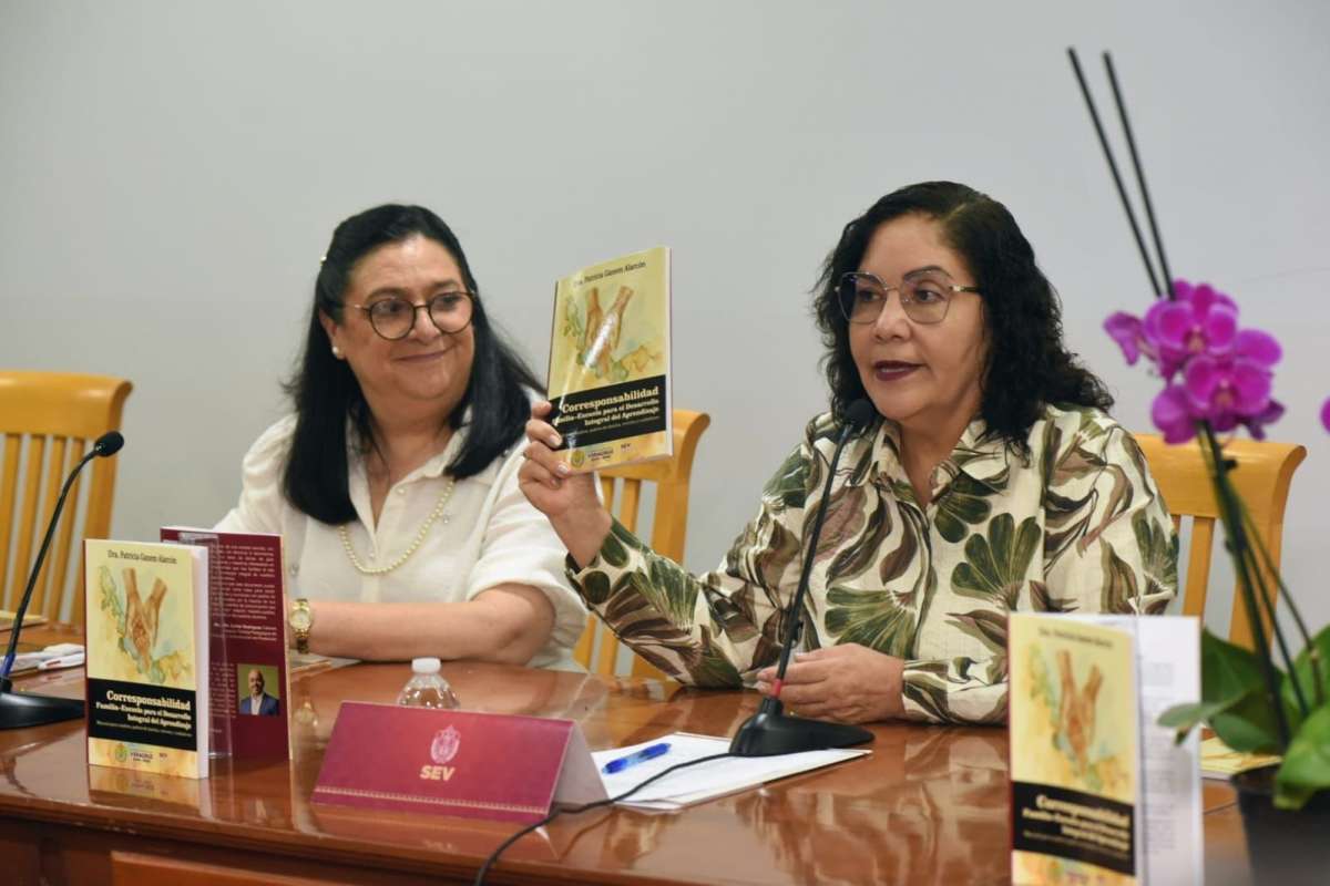 Presenta SEV el libro Corresponsabilidad Familia–Escuela para el Desarrollo Integral del Aprendizaje   