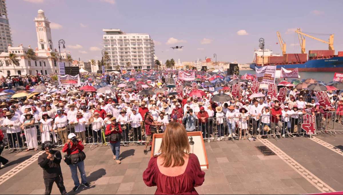 Gobernadora convoca a cerrar filas en defensa de la democracia, la soberanía y los avances de la transformación