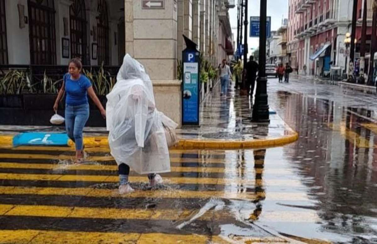 Mantienen alerta por lluvias en Veracruz, al momento sin reporte de afectaciones importantes
