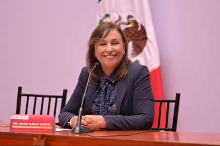 Gobernadora llama a la prudencia, madurez política y a evitar el uso electoral de los programas sociales   