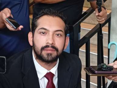 Litigante y extrabajador de la UV acusa de presunto hostigamiento y violencia institucional