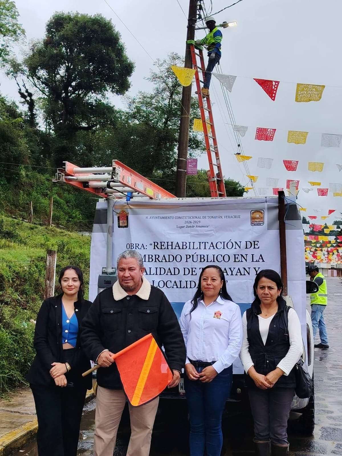 TONAYÁN SE ILUMINA: INICIA MODERNIZACIÓN DE LUMINARIAS EN TODO EL MUNICIPIO
