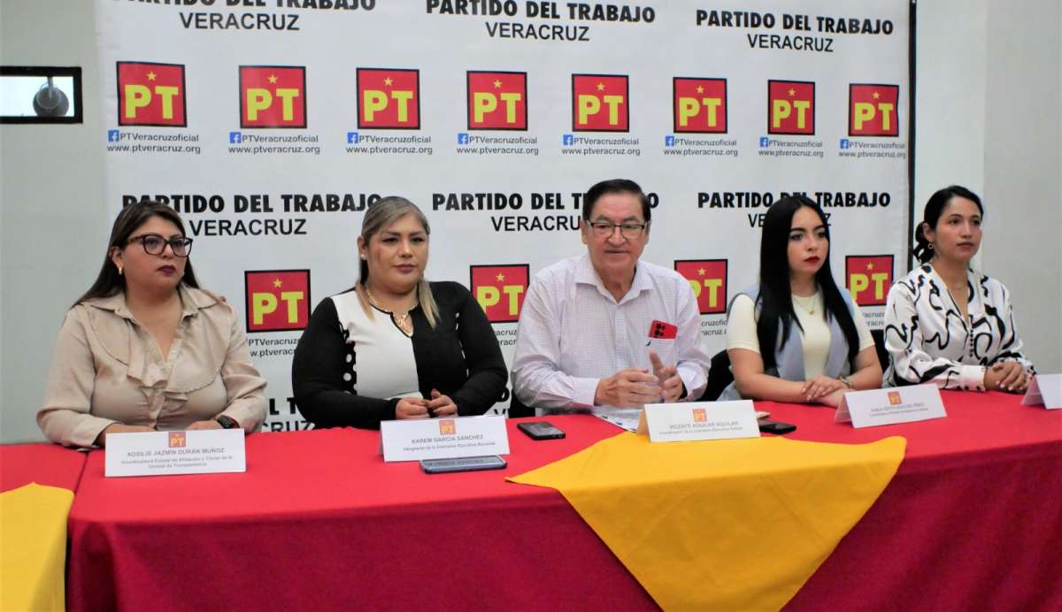 Hay que preguntar al alcalde Vladimir González y a su papá que está pasando en Tatahuicapan: Vicente Aguilar