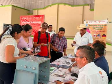Llegan más de 563 vacantes a El Higo y San Juan Evangelista con la Caravana de Servicios   