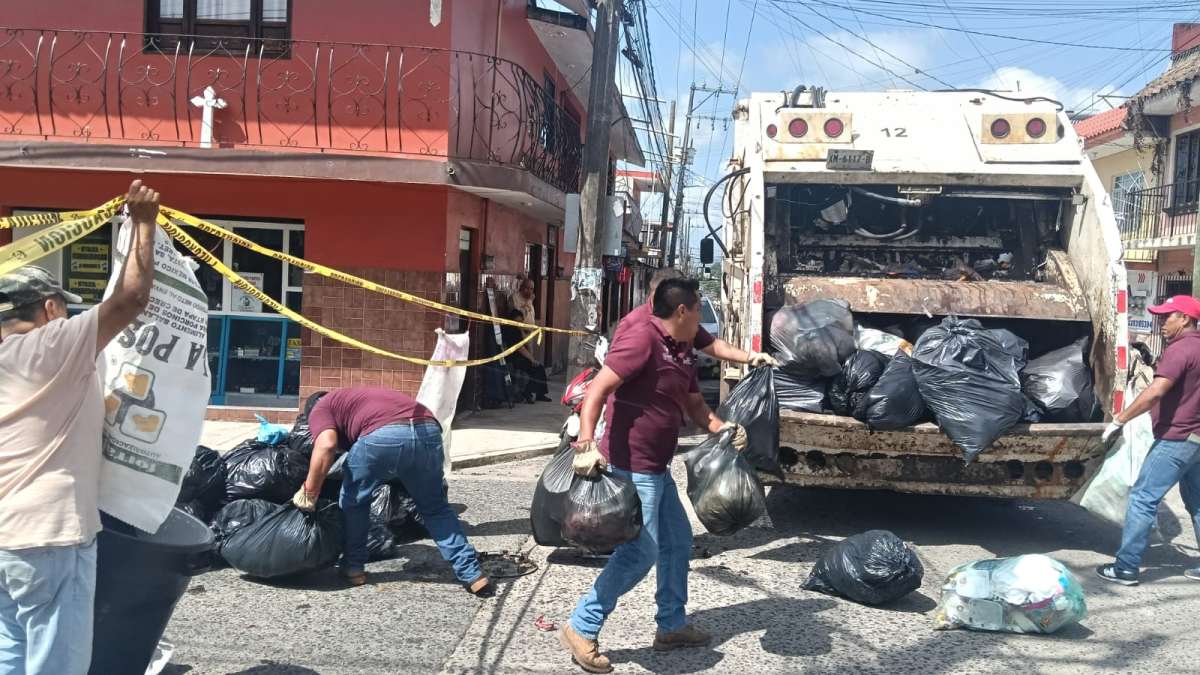 EL SERVICIO DE LIMPIA PÚBLICA EN COATEPEC ESTÁ GARANTIZADO   