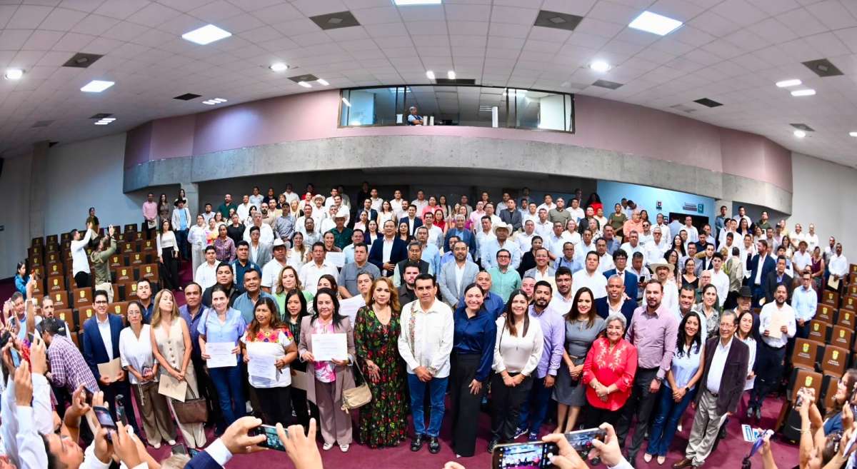 Entrega Congreso 156 Distintivos de Excelencia en Planeación Municipal 2026-2029