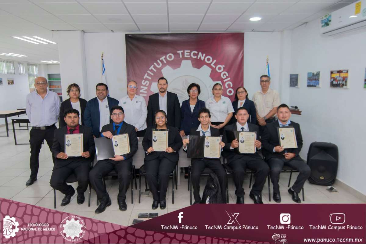 Se Titulan en ISC en el TecNM Campus Pánuco