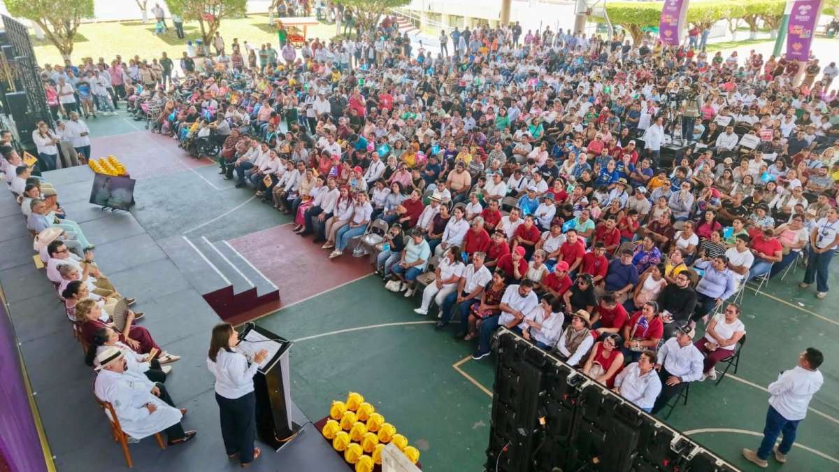 Anuncia Gobernadora construcción del CRIT Minatitlán; convoca al boteo Teletón   