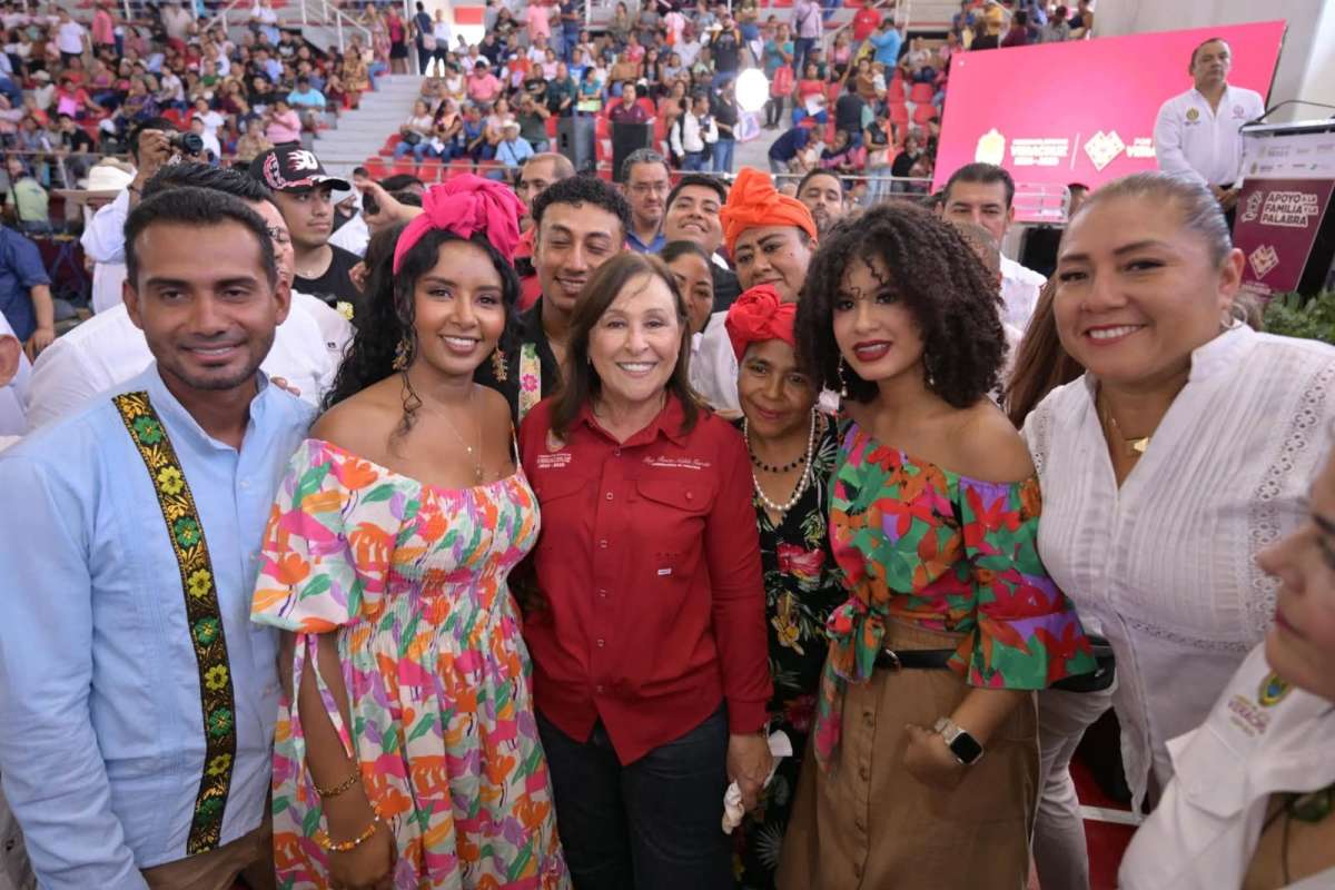 Entrega Gobernadora 5 mil apoyos a la Palabra y a la Familia   