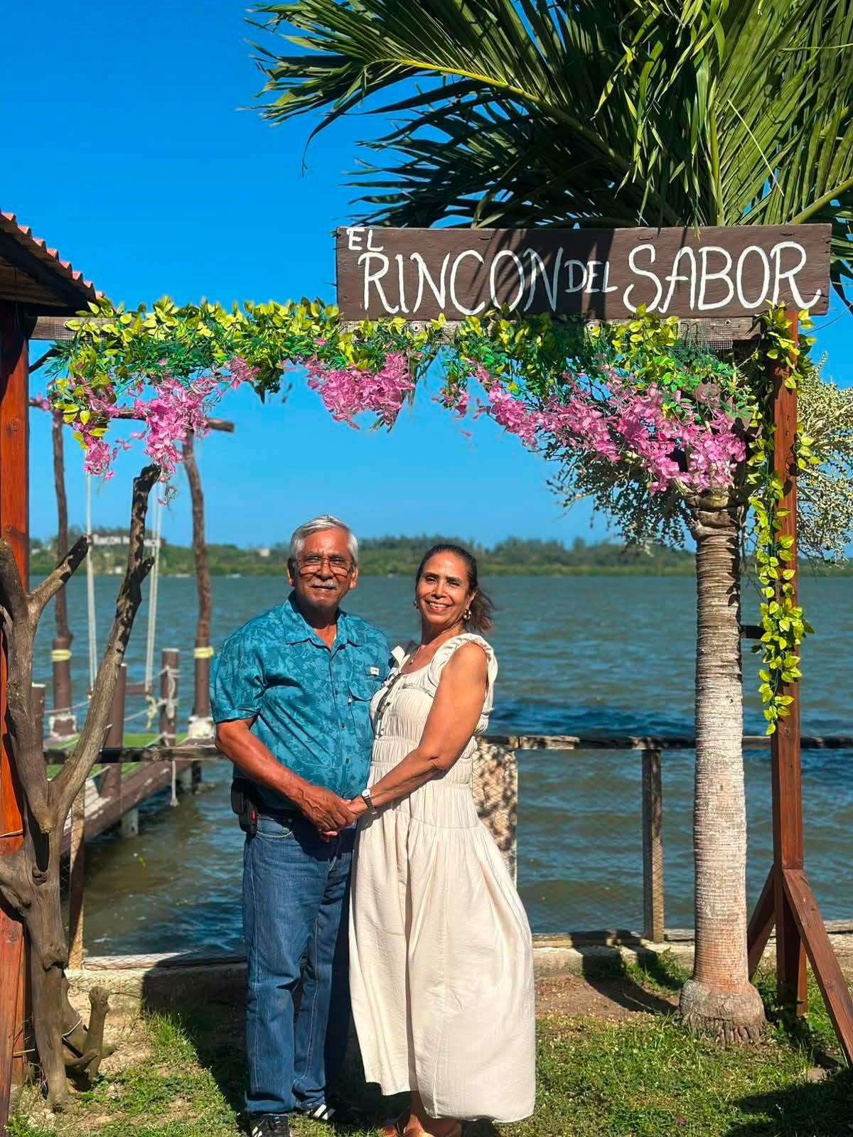 Celebran sus bodas de oro, Celestino Silva Rodríguez y Sofía Bache Clemente