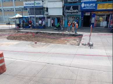 Obras de mantenimiento y rehabilitación de calles afecta a ciudadanos en su salud al estar mucho tiempo en congestionamientos viales