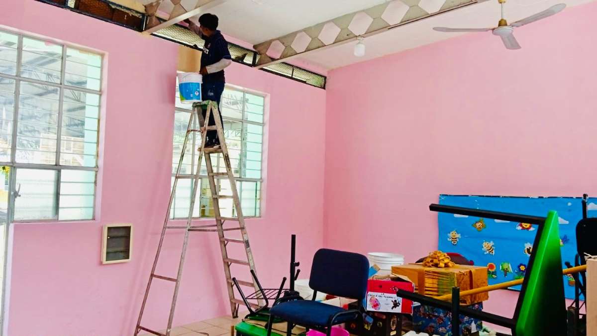 Gobierno Municipal de Camerino Z. Mendoza mejora espacios educativos